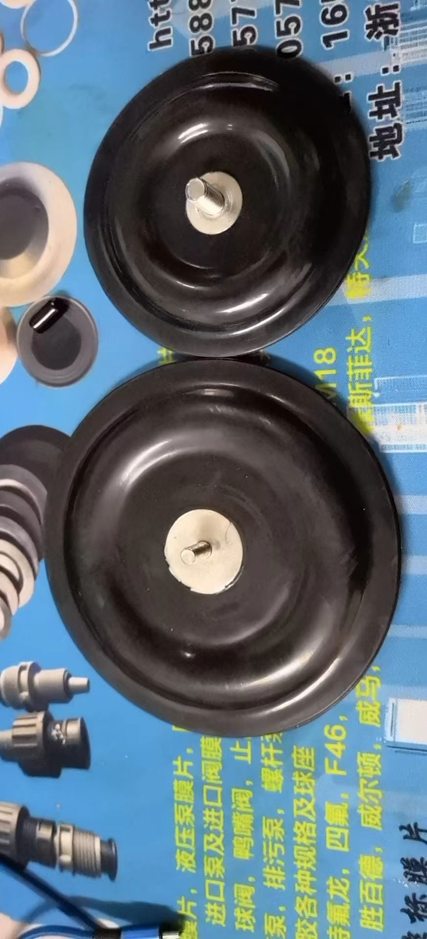 06074516VR6BQR.jpg
